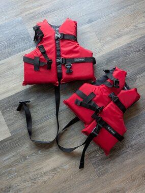 (Never Worn) Child Life Jacket (>33-55 lbs) U.S. Coast Guard APPROVED